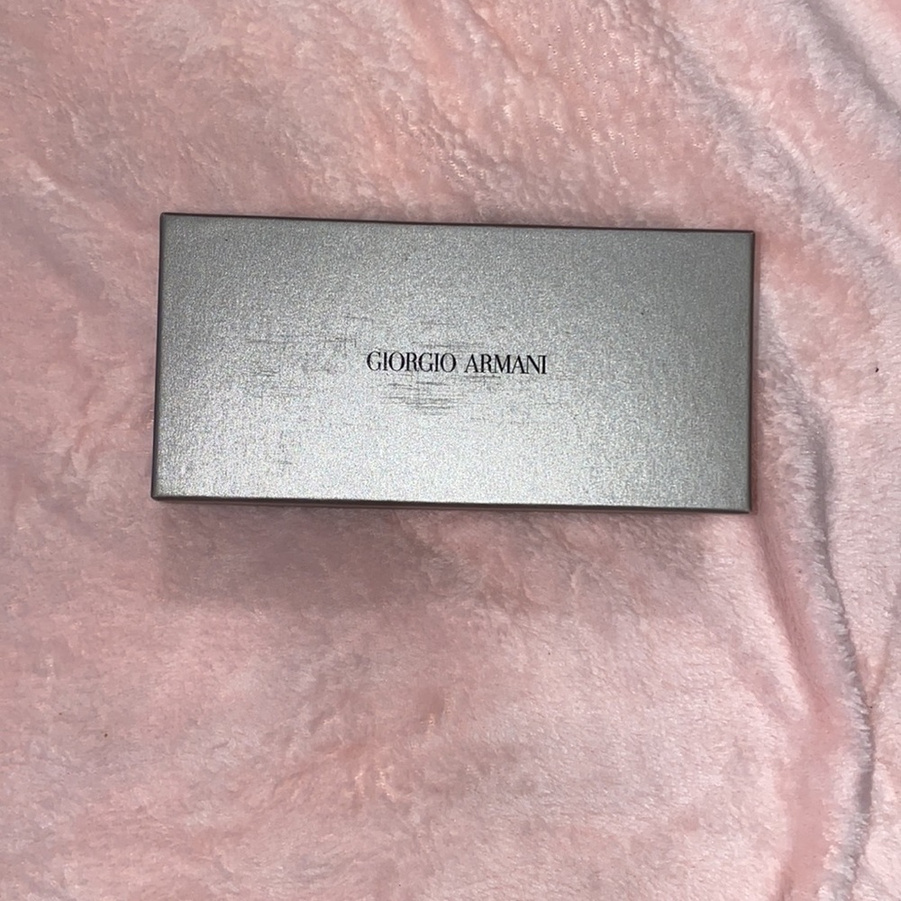 GIORGIO ARMANI SUNGLASSES! - Picture 6 of 6